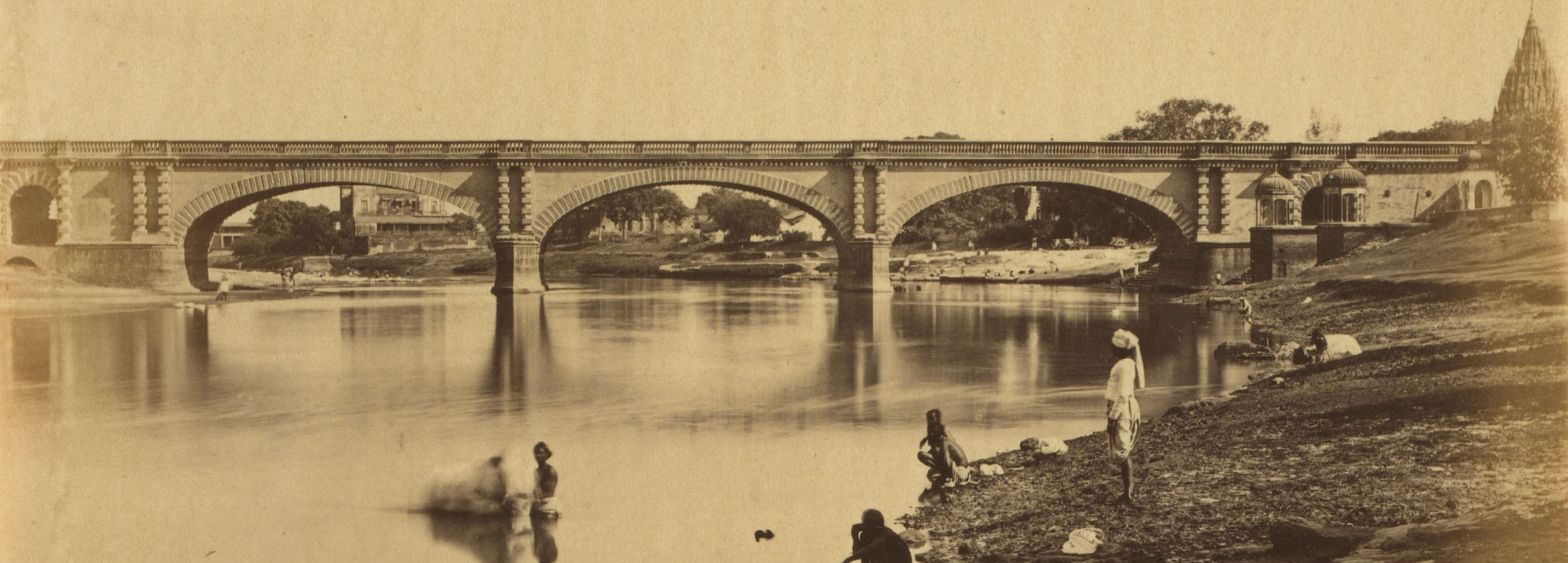 Early Photo Albums from the British Raj