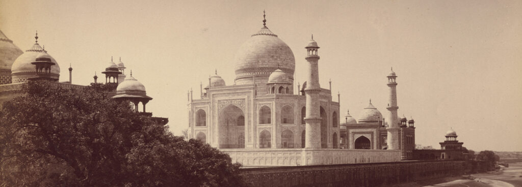 Indian Photographers Working in the Colonial Era