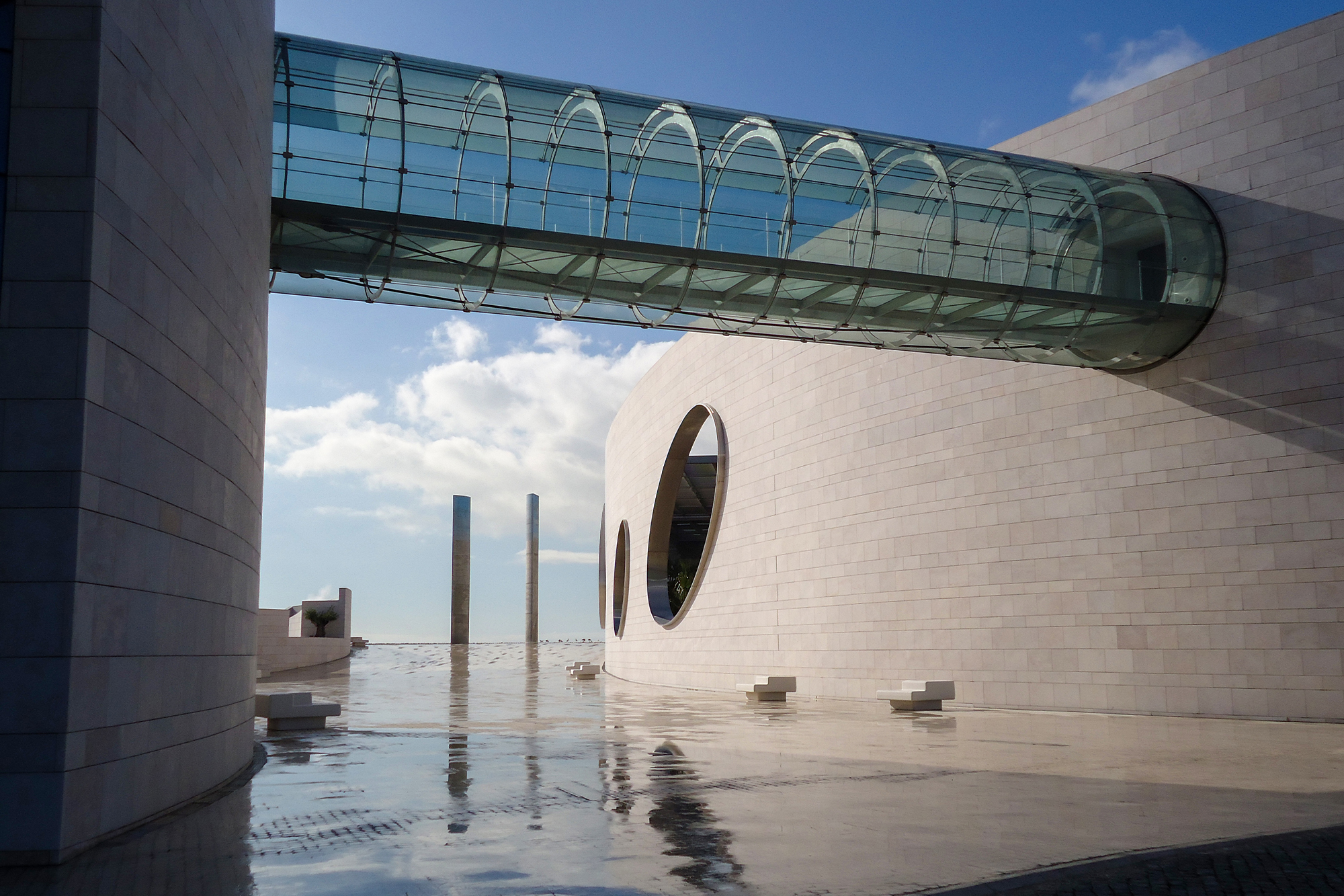 Photograph of the exterior view of the Champalimaud Centre for the Unknown in Lisbon designed by Charles Correa