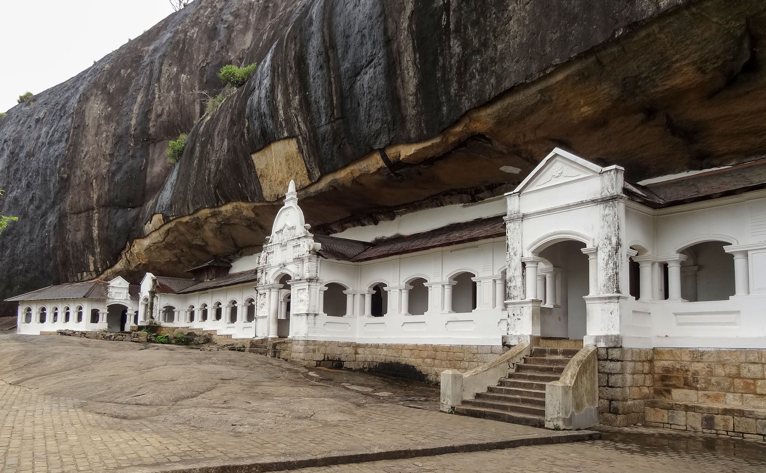 Photograph of the exterior of the Dambulla Caves