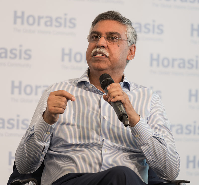 Photograph of Sunil Kant Munjal speaking at an event