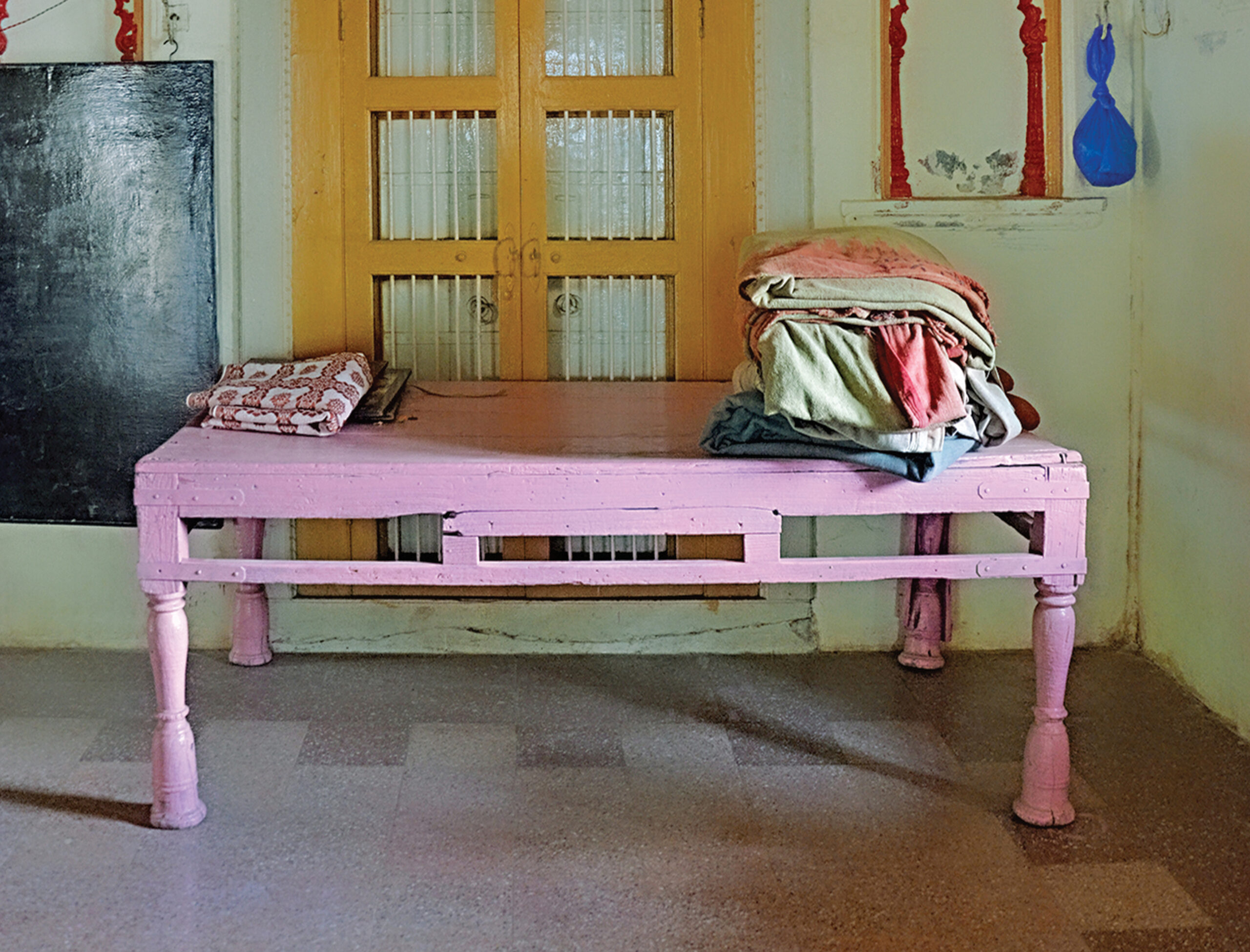 Photograph of a paat in the living room of a traditional house in Rajpipla