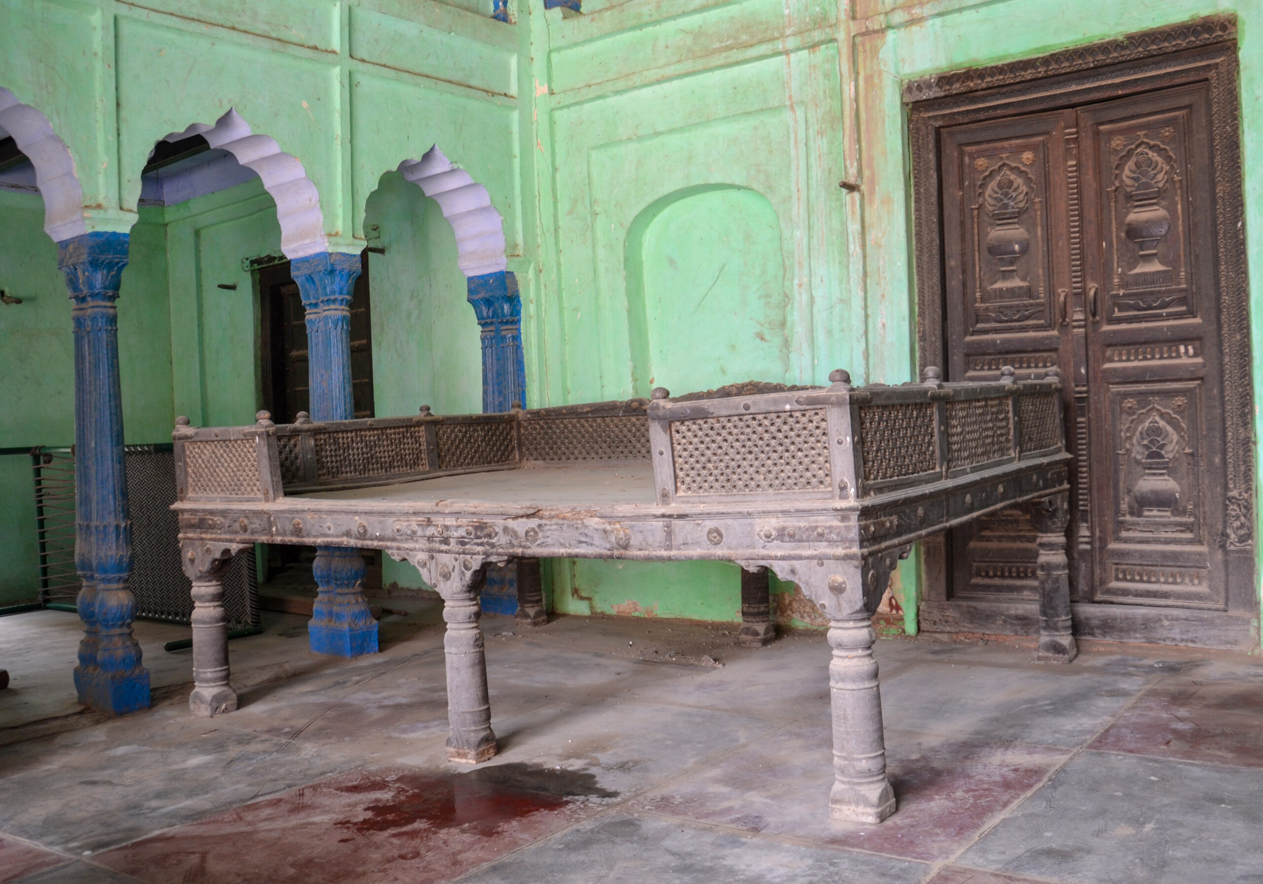 Photograph of a takhat with railings from Punjab