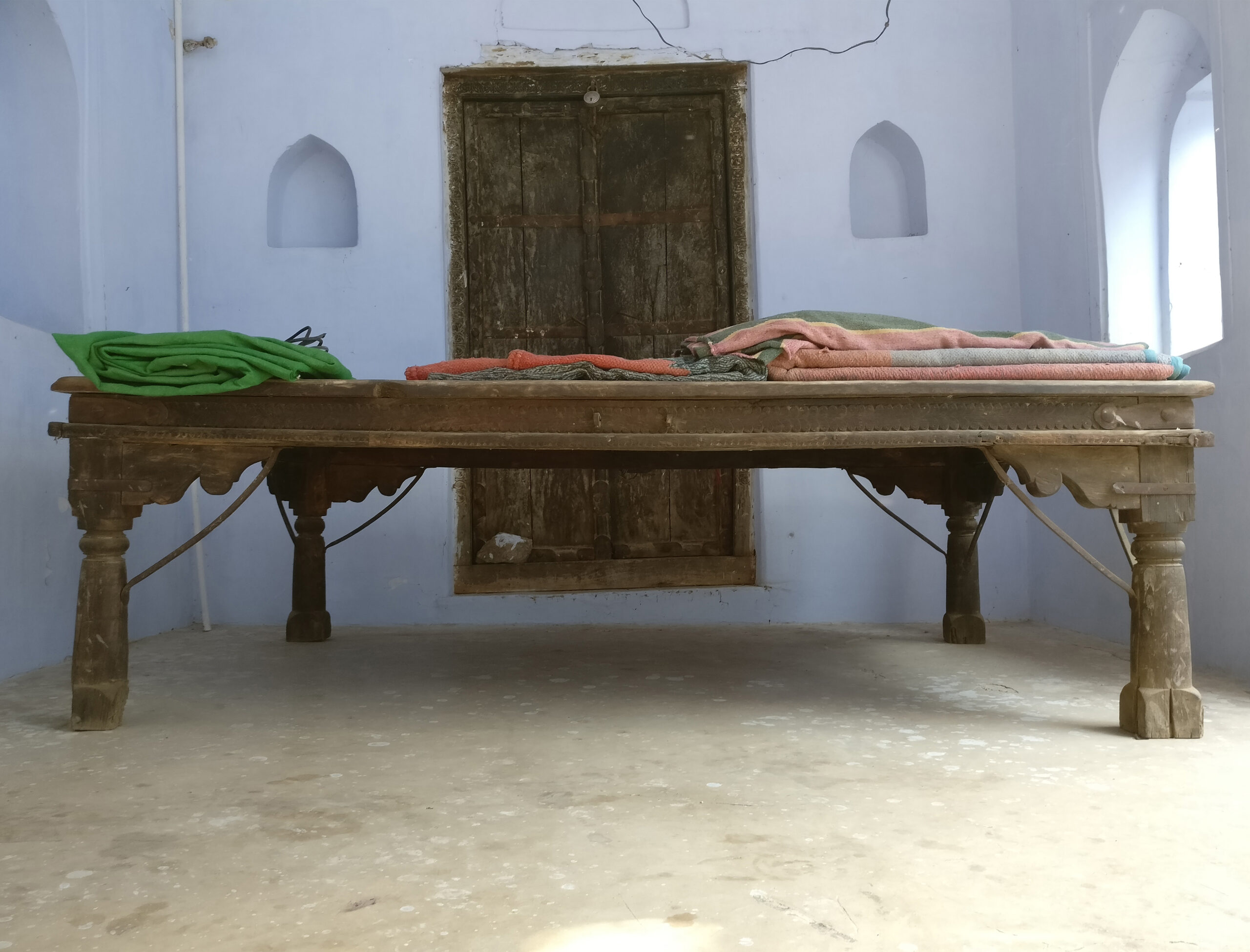 Photograph of a takhat at a temple in Bagar, Jhunjunu