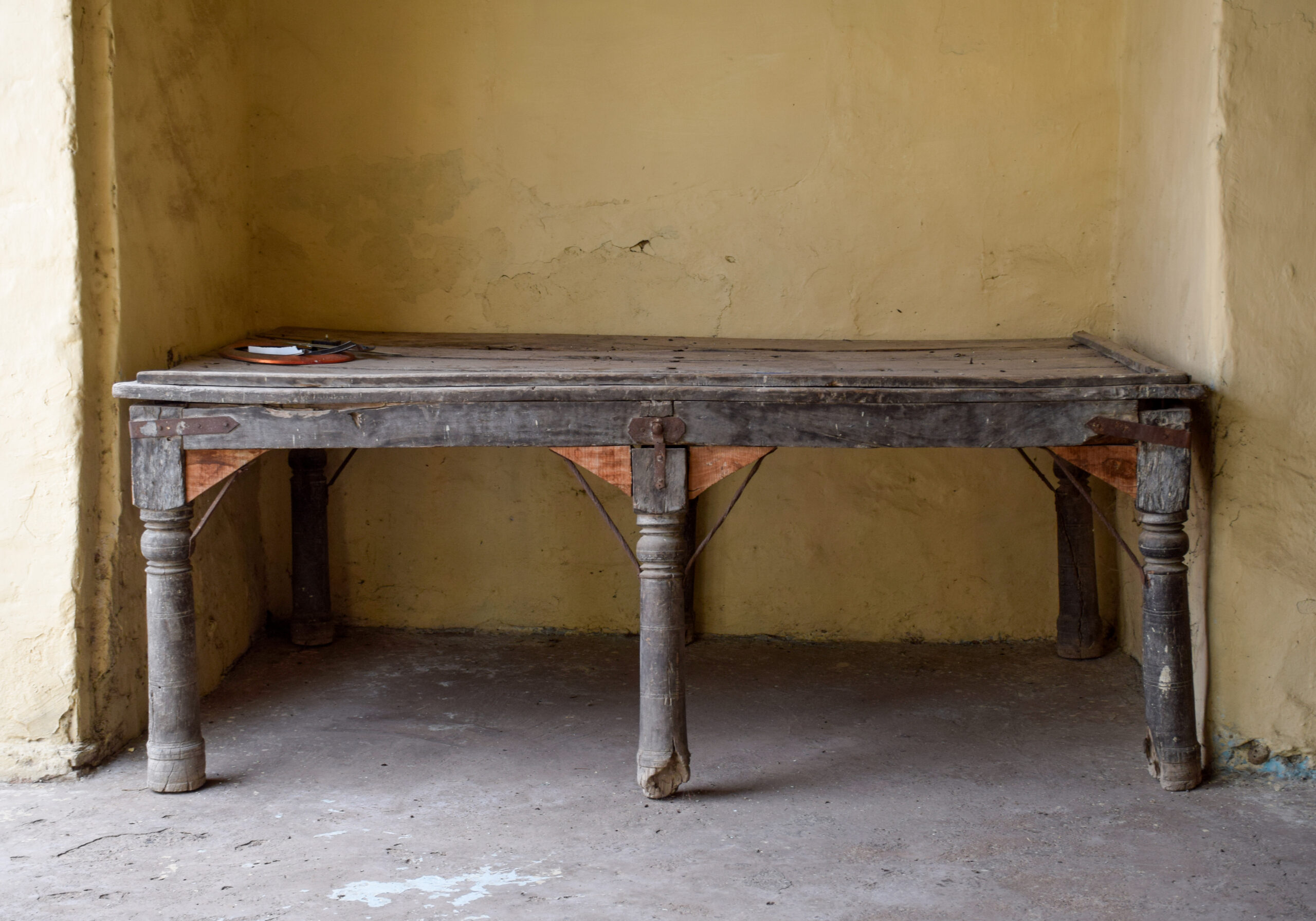 Photograph of a takhtposh with fretwork and fine carved detail