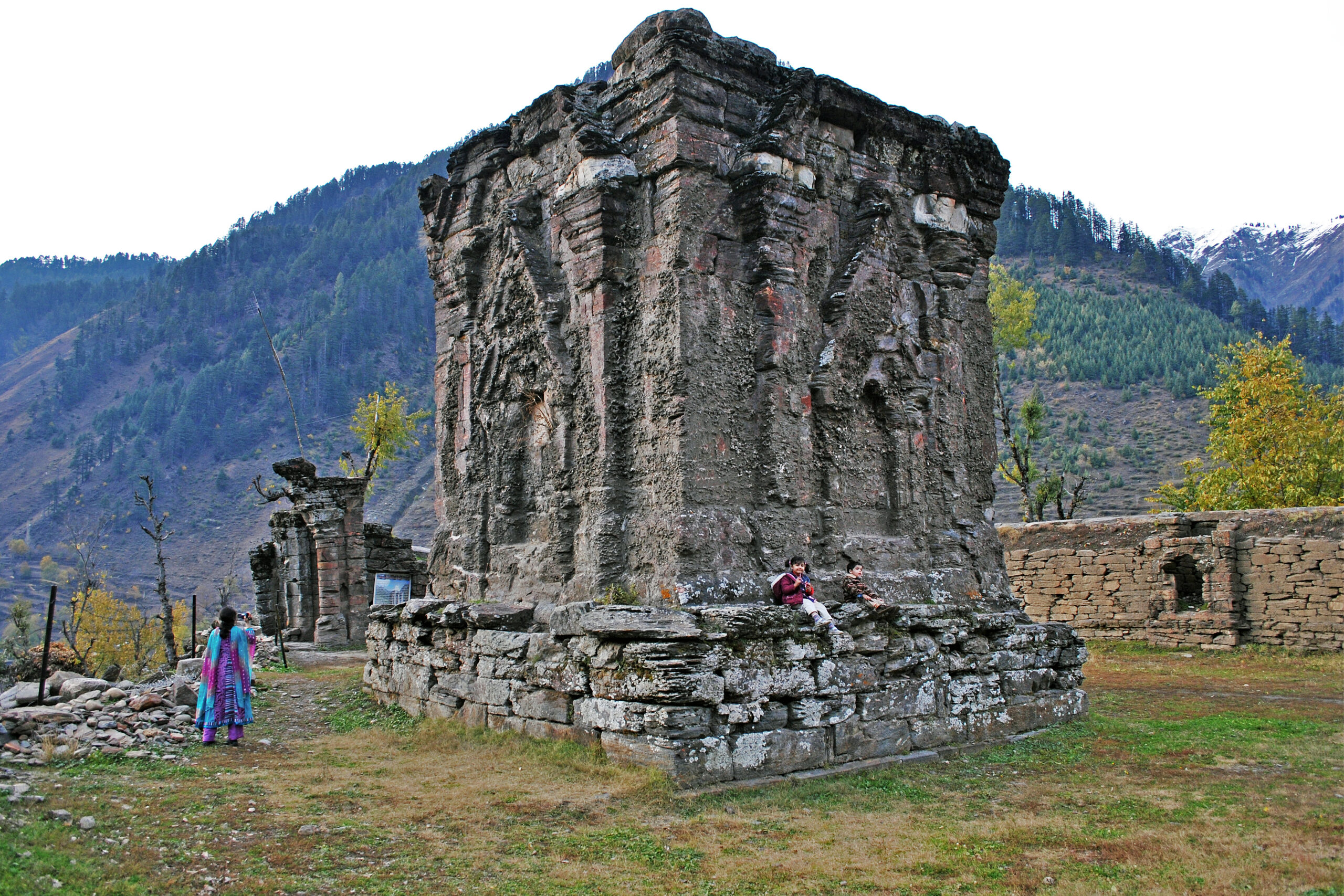Photograph of the ruins of Sharada Peeth showing its back and side view