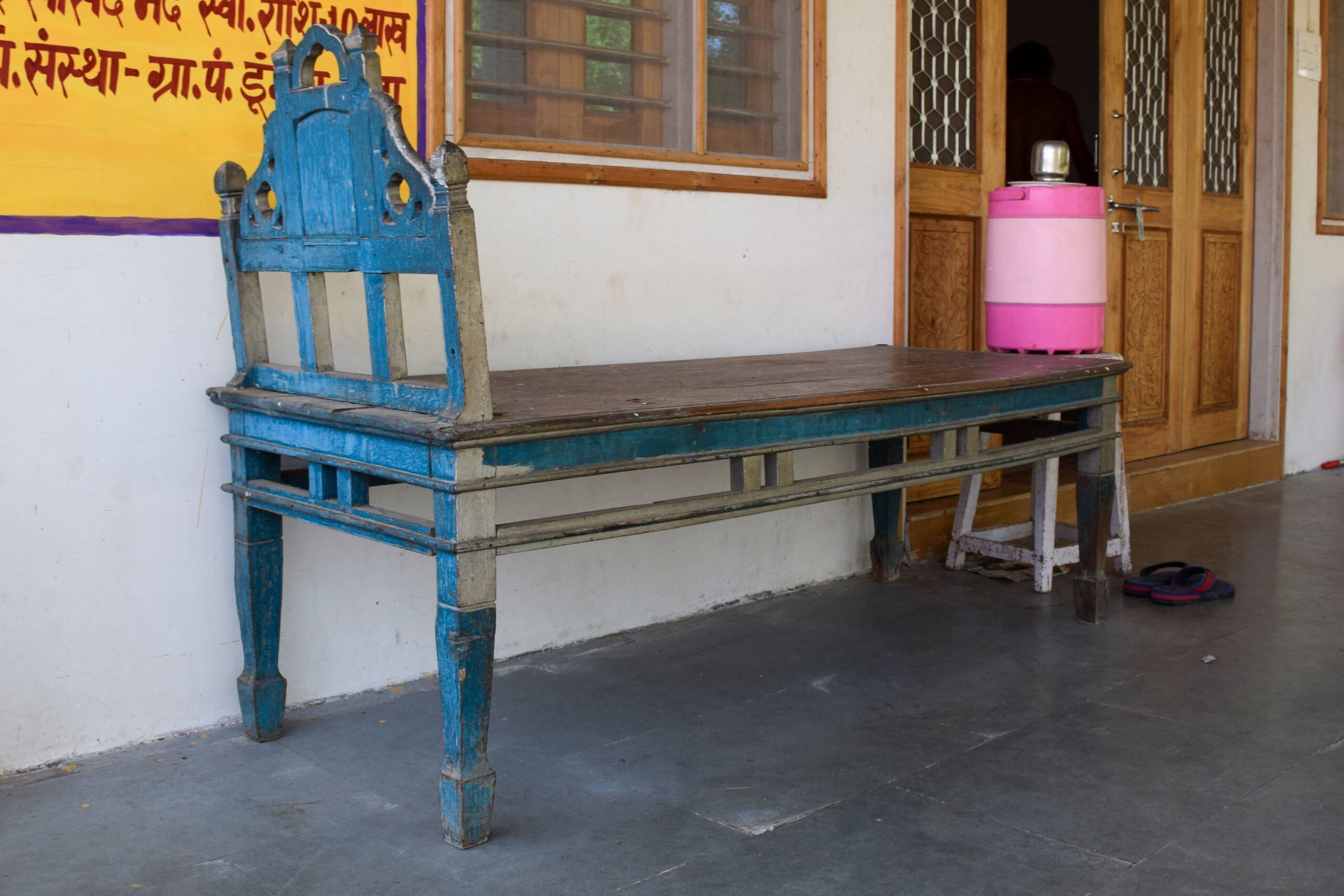 Photograph of a wooden bed called a diwan from Banswara, Rajasthan