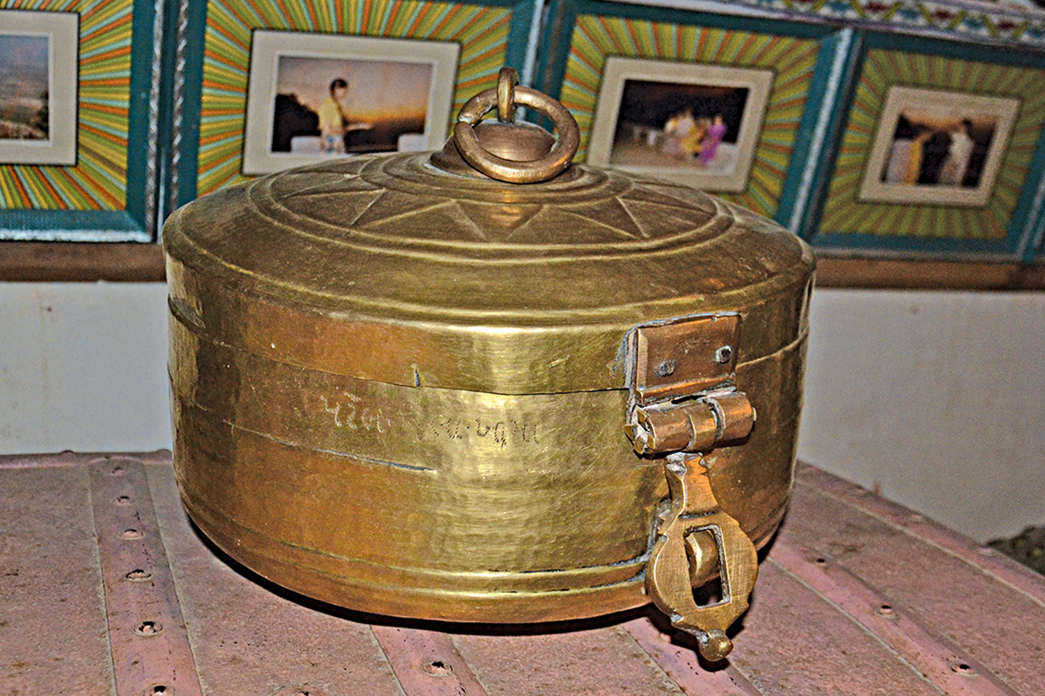 Photograph of a brass container called katodan from Gujarat
