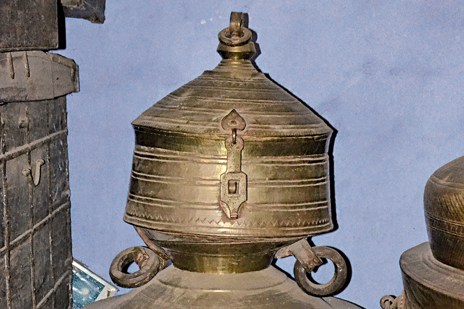 Photograph of a brass container called katodan from Gujarat