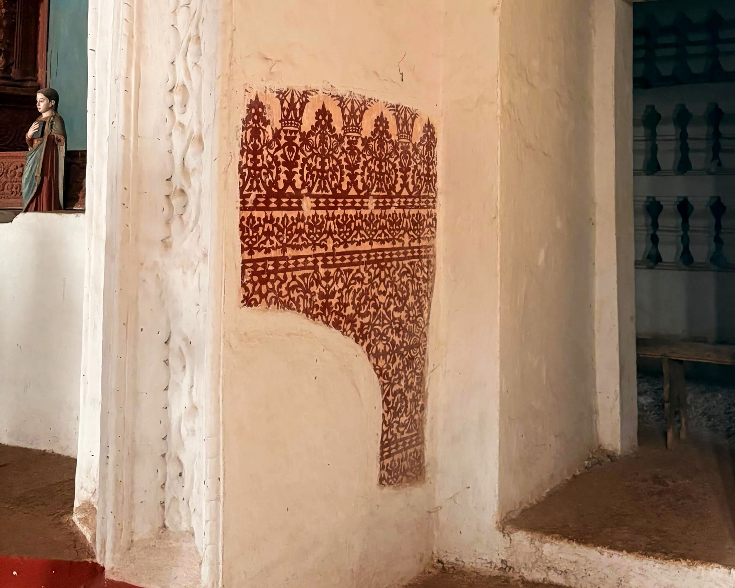 Photograph of kaavi murals at the Church of Our Lady of the Rosary in Goa